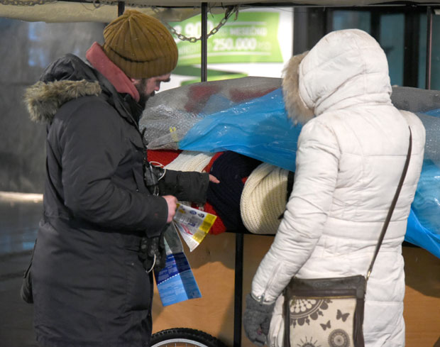 Вунене чарапе нико не пазари
